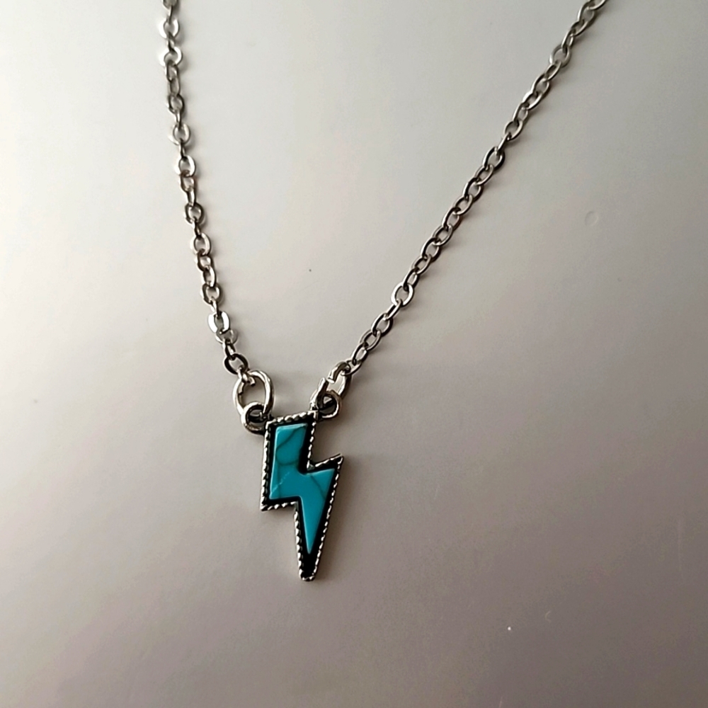 Boho Simulated Turquoise Pendant Stainless 18 Inch chain